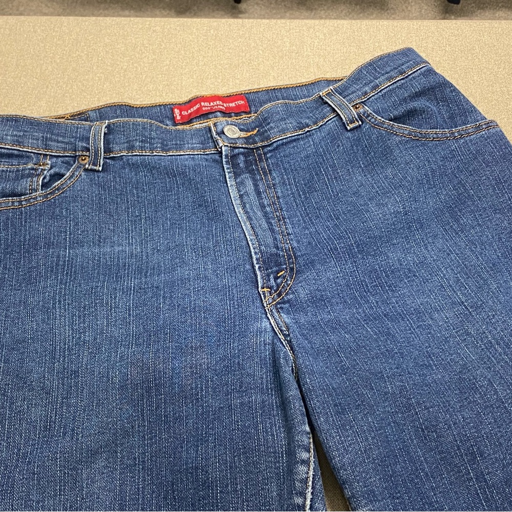 Levi’s classic relaxed stretch 550 size 16 short - Picture 2 of 11
